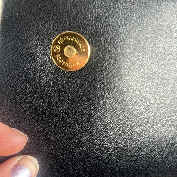 Louis vuitton sold out purse !
Louis Vuitton Pochette Coussin - Picture 4 of 6